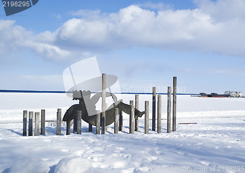 Image of Sculpture pier of the Onego Lake