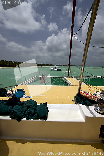 Image of towel tropical lagoon catamaran