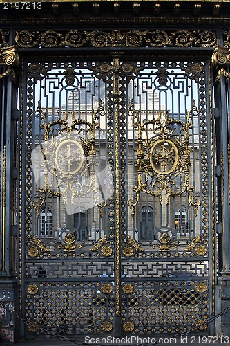 Image of Golden gate at the justice palace in Paris