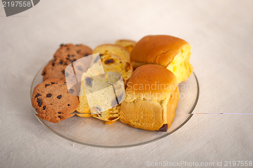 Image of selection of sweet bread and cookies