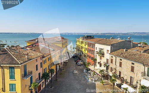 Image of Citadel Sirmion on Garda lake