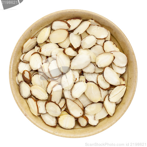 Image of raw sliced almond