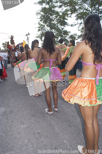 Image of Colombian folk dancers group