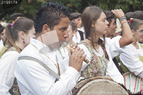 Image of Spanish folk musicians group 