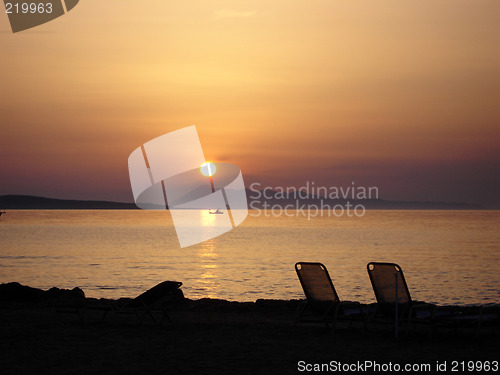 Image of Sunset over horizon