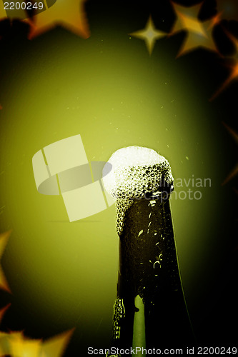 Image of Opening champagne bottle