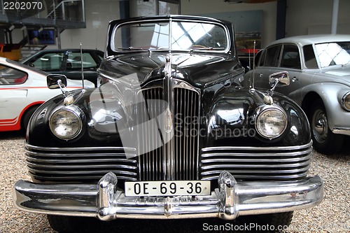 Image of old car