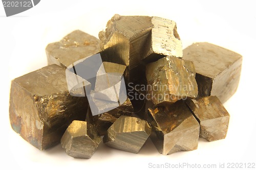Image of golden cubes 