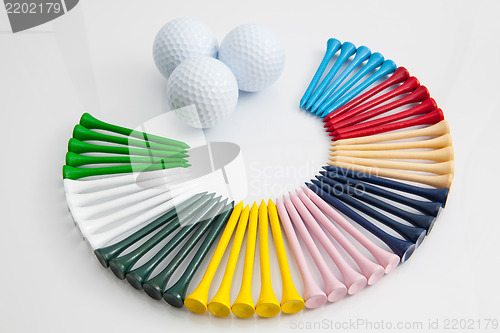 Image of The colorful wooden golf tees 