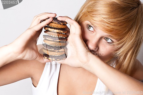 Image of woman with chocolate chip cookies