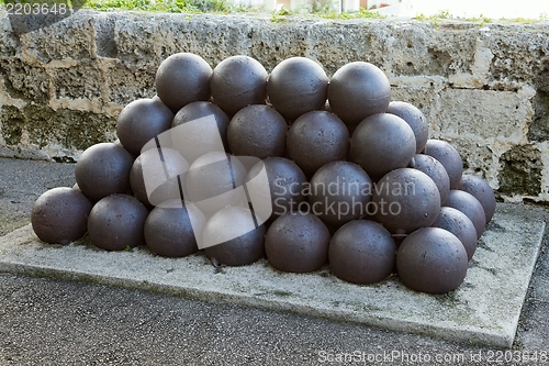 Image of Cannon balls