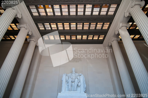 Image of Abraham Lincoln Memorial in Washington DC USA