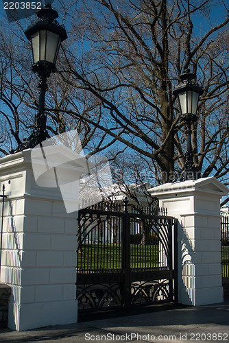 Image of The White House entrance gates