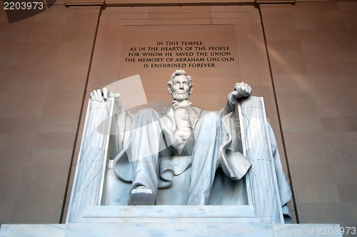 Image of Abraham Lincoln Memorial in Washington DC USA