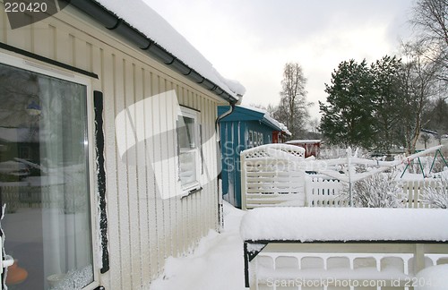 Image of Snowy neighborhood