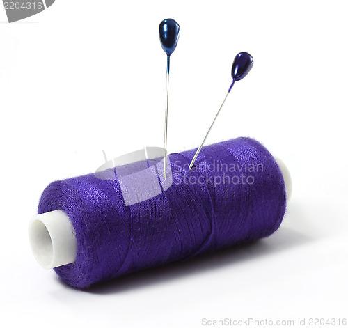 Image of Violet coil of threads
