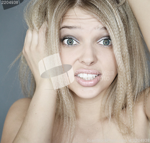 Image of surprised woman