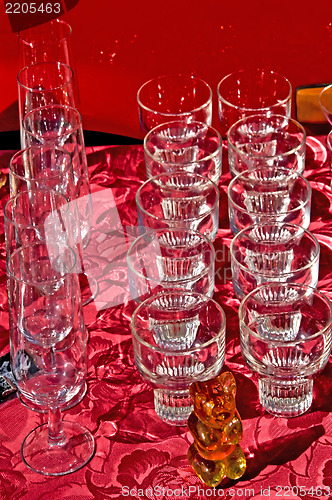 Image of bric-a-brac market with wine glasses