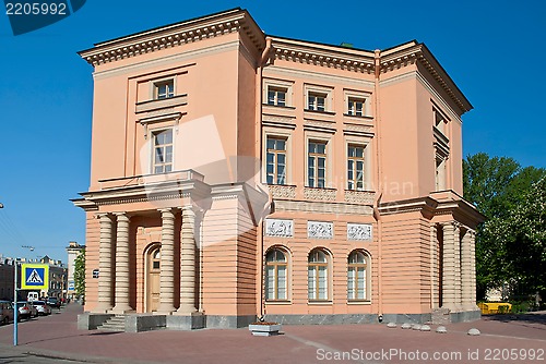 Image of The house on the corner.