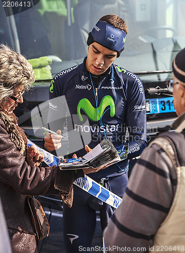 Image of The Cyclist Herada Signing Autograph to Fans