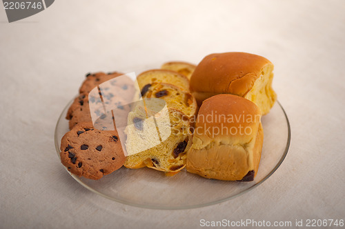 Image of selection of sweet bread and cookies