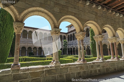 Image of Ripoll monastery cloister