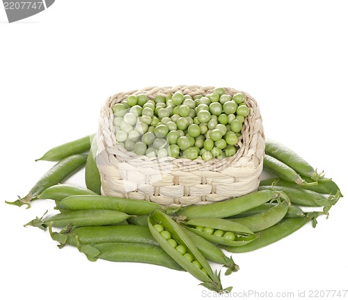 Image of Basket with green peas