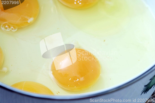 Image of Broken eggs 