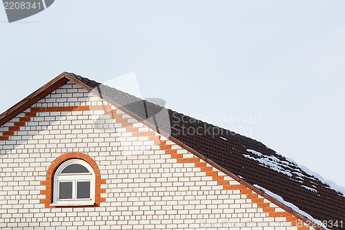 Image of roof brick house