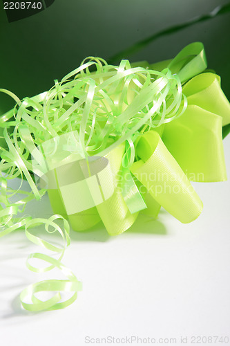 Image of Decorative green ribbon