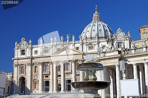 Image of Saint Peter Basilica (square view)