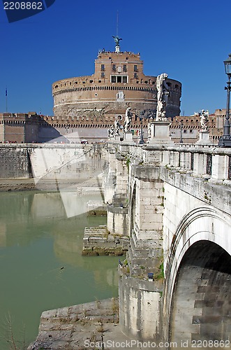 Image of Bridge and Castle of Saint Angelo