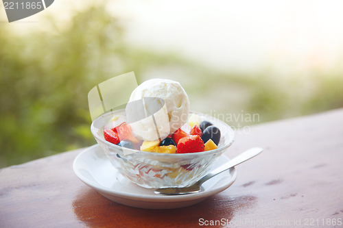 Image of Fruit salad with ice cream