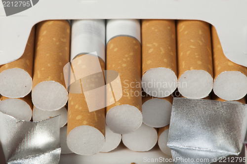 Image of Pack of cigarettes