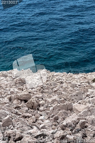 Image of Sharp stones at the shores