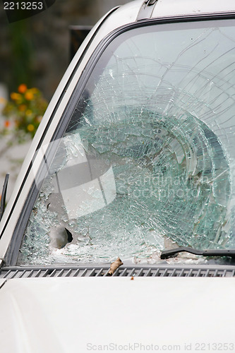 Image of Broken Windshield 