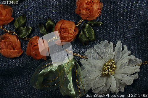 Image of White chrysanthemum and orange roses