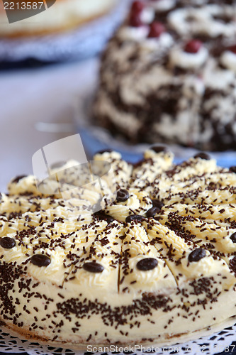 Image of Creamy cakes on a buffet table