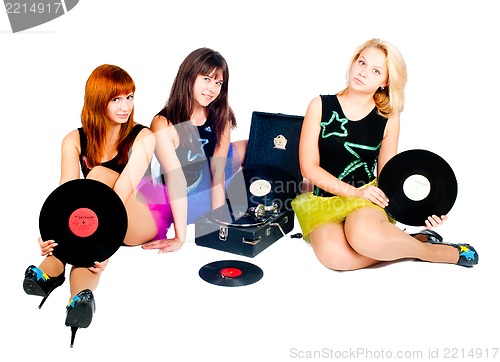 Image of Three pretty girls with gramophone