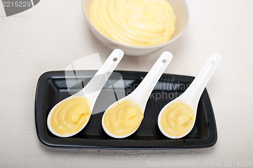 Image of custard vanilla pastry cream 