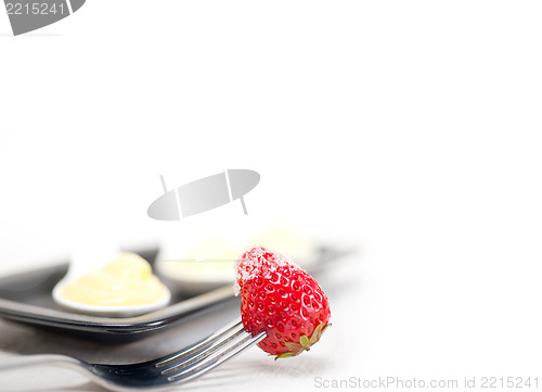 Image of custard pastry cream and srawbwrry