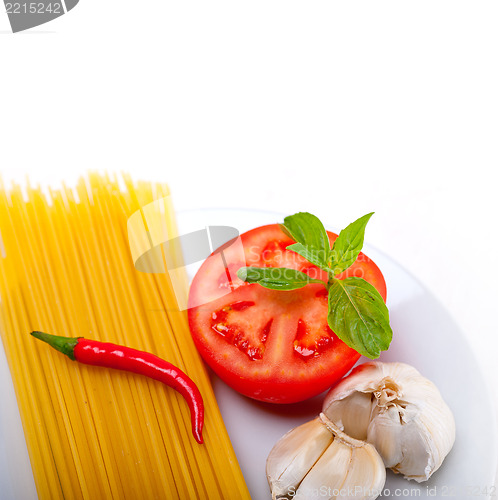 Image of Italian spaghetti pasta tomato ingredients