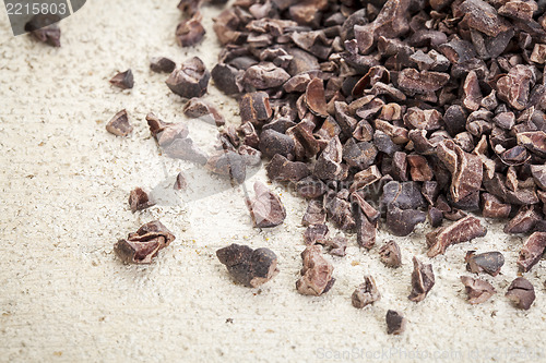 Image of raw cacao nibs