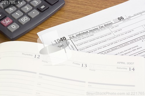 Image of US Tax form

