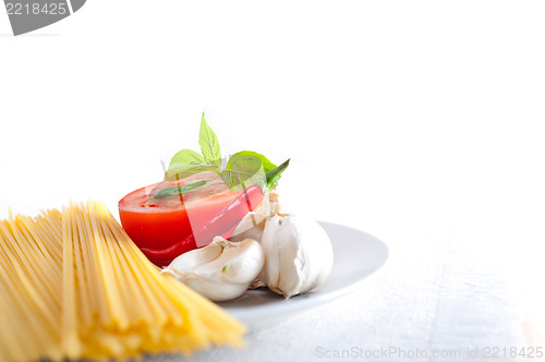 Image of Italian spaghetti pasta tomato ingredients