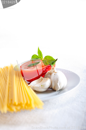 Image of Italian spaghetti pasta tomato ingredients