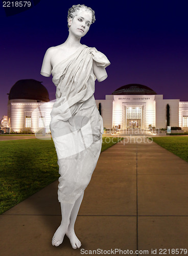 Image of Human Female Statue at the Griffith Observatory