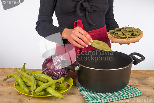 Image of Cooking with bay leaves