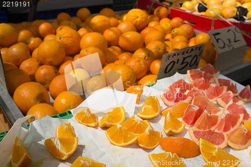 Image of Oranges and grapefruit