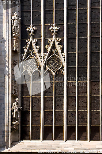 Image of in milan and rose window